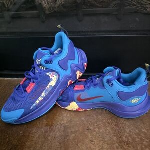 Nike Giannis Immortality 2- Kids sneaker.Blue and Purple Athletic Shoes